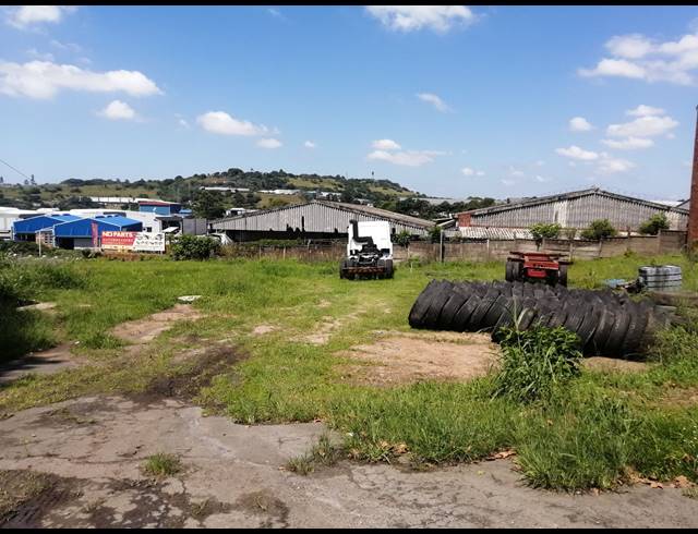 4,000M² INDUSTRIAL YARD TO LET IN NEW GERMANY